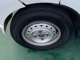 新品タイヤやスタッドレスタイヤのご希望の方は、お知らせ下さい。車種に合わせたサイズをお調べしてご提案させていただきます。