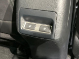 【前席+後席シートヒーター】寒い日に重宝するシートヒーターを後席にも装備!エアコンより早く温まってくれるので寒がりの人も安心ですね♪エアコンの温風は乾燥するから苦手、という方にもをおすすめです。