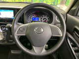 【ステアリングスイッチ】運転中、前方から目線をそらすことなく、オーディオ等の操作が可能な便利機能!安心&快適なドライブを演出してくれます♪