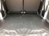 荷室空間も広く、シートアレンジもできるので使い分けできます。