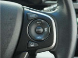 ◆アダプティブクルーズコントロール◆予め設定した車速内でクルマが自動的に加減速。前走車との適切な車間距離を維持しながら追従走行します。【LKAS】車線維持支援システムでステアリング操作を支援。