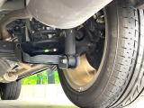 お車を安心してお乗りいただく為には、足回りの定期点検が欠かせません。サービスサポート(有償保証)では無料点検もご提供しており、安心のカーライフをお過ごしいただけるサポート体制が整っています。