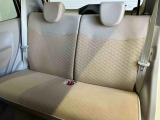 後部座席です。座り心地も足元もゆったり♪♪