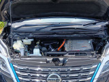 【日産ワイド保証1年(期間内走行距離無制限)】駆動系・電装系(消耗品・油脂類を除く)等に適応いたします。納車後、全国2,000以上(神奈川県内弊社119)の日産サービス工場が愛車をサポートいたします。