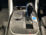 お車はご予約状況などにより、ご案内出来ない場合がございます。ご来店いただける際は、事前にご連絡くださいますよう、お願い申し上げます。