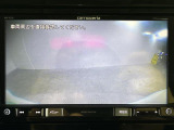 【バックモニター】後ろのカメラの映像をモニターに映し出すことができます!後方の見えない死角や、障害物との距離感をしっかり確認することができます!駐車が苦手な方におすすめです。