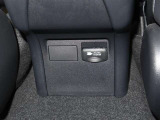 当社でご購入していただいた全ての車両はご納車前に、しっかり点検・整備してからのご納車になります。点検部位はエンジンオイル交換・ワイパーゴム・ブレーキ点検・調整・その他を確認の上ご納車致します。