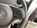 ステアリング右手側に安全運転支援機能のホンダセンシングをコントロールするスイッチ