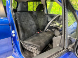 運転席シート廻りは使用感も少なく、良好な状態となっています。丁寧に使われていたことがよくわかりますね。