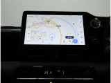 大画面10.5インチの大きく鮮明な地図と高コントラストの美しい映像がご覧いただけます。