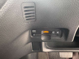 高速の出入りを楽にできるETC車載器付きです。