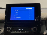 いまや必須装備「ナビゲーション」搭載!知らない場所にスイスイッとドライブ。もう、これなしではハンドルを握れませんね!でも運転中の操作は危険ですのでご注意ですね☆