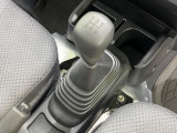 【フロア5速MT】走りの5速MT!!スポーティーな走行をお楽しみいただけます♪