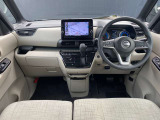 ルークスの運転席周りの画像です。