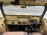 車内も広々としており、落ち着いた配色のインテリアで上質な空間となっております☆