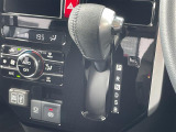 【 シフト 】スムーズなシフトチェンジで快適にお車を操縦していただけます!//