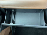 グローブボックスも収納しやすさ◎