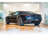 DB11のリアビューは非常に上品な仕上がりとなっております。