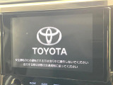 【メーカー純正ナビ】インテリアに溶け込むスタイリッシュな「専用設計」メーカーナビを装備♪視認性や操作性など基本性能にも優れ、より上質なカーライフをお楽しみいただけます。