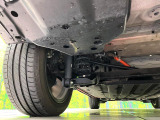 お車を安心してお乗りいただく為には、足回りの定期点検が欠かせません。サービスサポート(有償保証)では無料点検もご提供しており、安心のカーライフをお過ごしいただけるサポート体制が整っています。