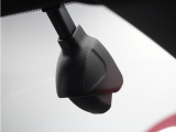 ◆ドライブレコーダー◆映像・音声などを記録する自動車用の装置です。 もしもの事故の際の記録はもちろん、旅行の際の思い出としてドライブの映像を楽しむことができます。