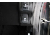 【横滑り防止装置】ドライバーの安全運転をアシストしてくれる装備が充実しています☆ドライバーの不安を安心へと変えてくれますね。