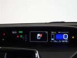 視点移動が少ないセンターメーター、ロングドライブも疲れません。