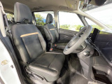 運転席シート廻りは使用感も少なく、良好な状態となっています。丁寧に使われていたことがよくわかりますね。