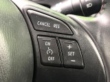 【クルーズコントロール】高速道路もラクラク走行。アクセルを離しても一定速度で走行ができ、長距離運転時の負担を軽減!加速・減速も簡単なスイッチ操作で調整できます。