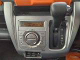 オートエアコンで年中快適に運転ができます!