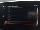 【オーディオ】CD/DVDプレーヤー・TV(フルセグ)・Bluetooth・USB接続対応!AM/FMラジオも搭載しています。