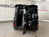 わくわくゲートも搭載されておりますので、狭い駐車場でも荷物の出し入れが可能です!