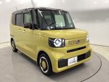 180cm近い車高と、センターレイアウト燃料タンクの低床フロアで、軽自動車とは思えない車内空間を実現しています。