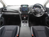 ◆視界広々で非常に運転しやすくロングドライブでも疲れを感じさせないすっきりとまとまったインパネ周りです。