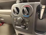 ご納車前にはプロの整備士が点検を行い、交換の必要がある部品は交換してからご納車いたします。また、その後の点検・整備・車検等も当社にお任せください。