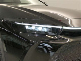 LEDヘッドライトです。デザイン性がよくとても明るいので、夜間の走行や悪天候でも安心です。しかも長寿命!