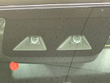 【スマートアシスト】走行中に前方の車両等を認識し、衝突しそうな時は警報とブレーキで衝突回避と被害軽減をアシスト。より安全にドライブをお楽しみいただけます。