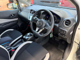 内装も広く運転しやすいです!