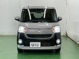 LEDヘッドライトを装備しています。LEDヘッドライトはとても明るく、雨の日や夜間走行も安全・安心です。オートライトコントロール付きで周囲の明るさに応じて自動で点灯・消灯します