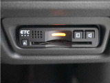 ◆ETC◆有料道路を利用する際にスムースに通過でき、わずらわしい料金支払いから開放されます!今や無いと不便に感じるほど必需品の装備ですね♪
