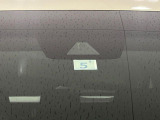 【トヨタセーフティセンス】走行中に前方の車両等を認識し、衝突しそうな時は警報とブレーキで衝突回避と被害軽減をアシスト。より安全にドライブをお楽しみいただけます。