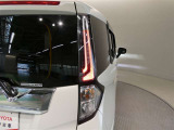 LEDテールライトです。省電力、高輝度のLEDは明るく照らすので夜間運転時の視認性を高めます。スタイリッシュな見た目で細かいところもこだわりたいあなたに!