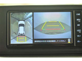 専用のカメラにより、上から見下ろしたような視点で360度クルマの周囲を確認することができます☆縦列駐車や幅寄せ時に活躍してくれます