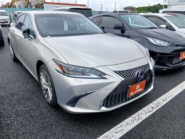 ES 300h バージョンL 禁煙車 サンルーフ 純正12.3インチナビ