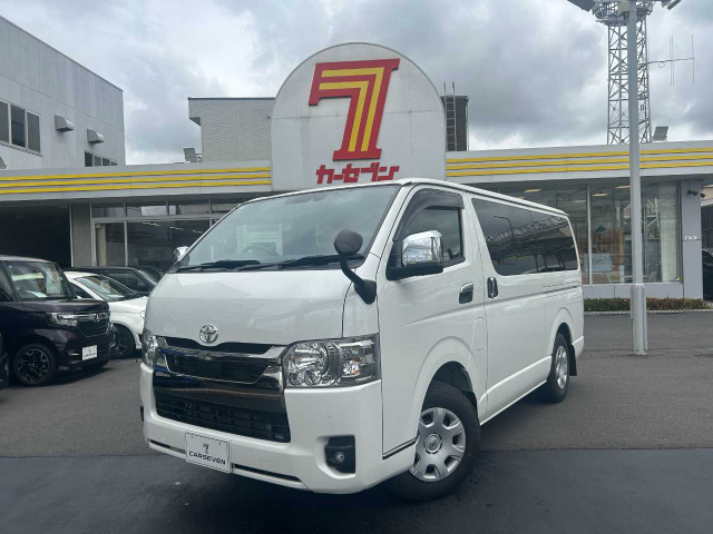 トヨタ ハイエースバン 