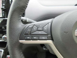 運転中に便利なステアリングスイッチ装備
