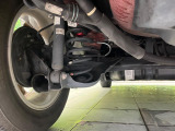 お車を安心してお乗りいただく為には、足回りの定期点検が欠かせません。サービスサポート(有償保証)では無料点検もご提供しており、安心のカーライフをお過ごしいただけるサポート体制が整っています。