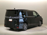 走りにこだわりながら収納力も持ち合わせたお車です。荷物を載せて軽快なドライブを楽しめますよ♪