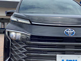 LEDヘッドライトは、本当に明るくて安全です。暗い夜道からお客様を守ってくれます。運転しやすいですし、自慢にもなるかも?黄色いハロゲンライトと見比べてください。
