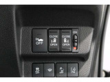 ◆◆両側電動スライドドア!!荷物で手が塞がる時など簡単にドアの開閉が出来ます!何より力いらずで開閉OK!女性やお年寄りにも優しい♪電動機能はOFFにもできますから元気なお子様の駆け出しも安心!